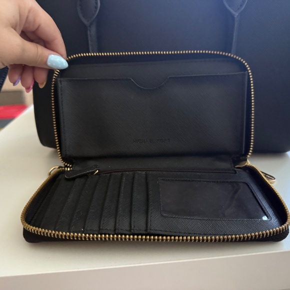 Black Michael Kors Bag & Wallet - Picture 3 of 6